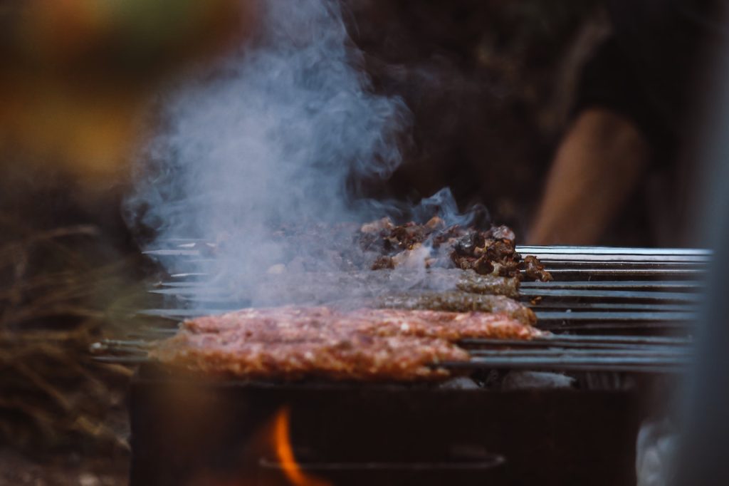 The Ultimate Guide to Creating Homemade BBQ Rubs for Business